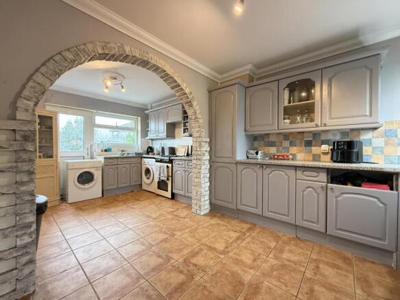 Southway Drive 214 - Kitchen Dining Room 3.jpg