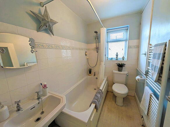2 bed Semi-Detached for sale Image 9