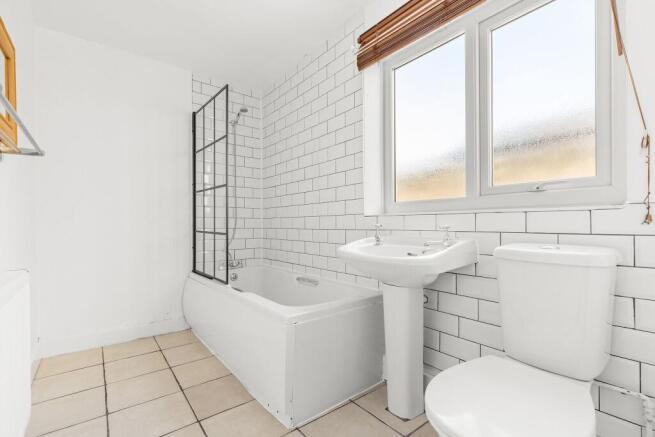 3 bed Terraced for sale Image 12
