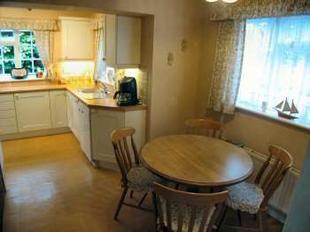 KITCHEN/BREAKFAST ROOM 15'6 x 10'2