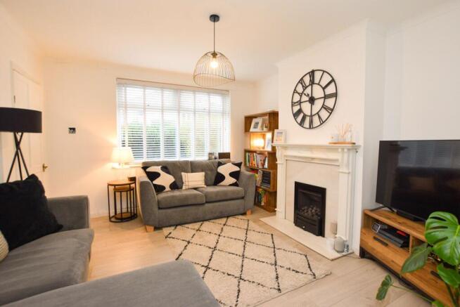 Brunswick Road, Altrincham, WA14 – další