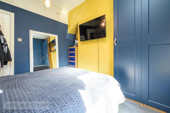 3 bed Terraced for sale Image 11