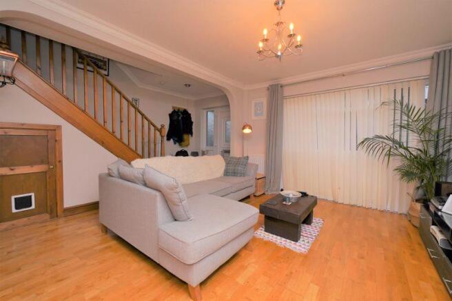 LOUNGE AREA