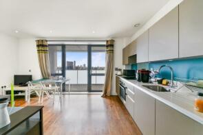 Flat 903, 3 Lighterman Point, New Village Avenue, London E14 0NH