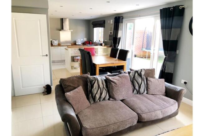 Kitchen/Family Room