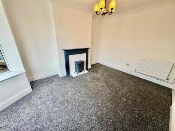 3 bed Terraced for sale Image 8