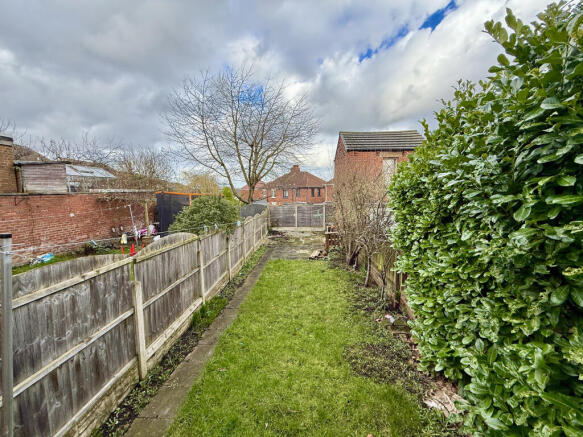 3 bed Semi-Detached for sale Image 11