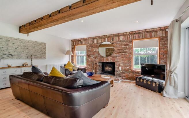 8647023-interior25.jpg