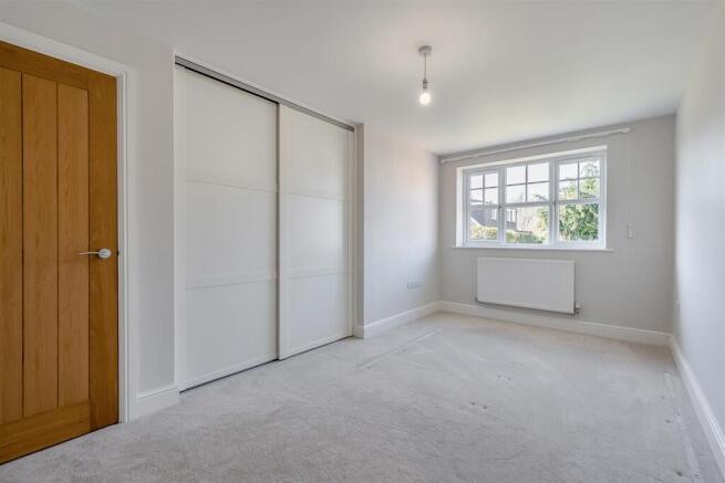 8641659-interior37.jpg