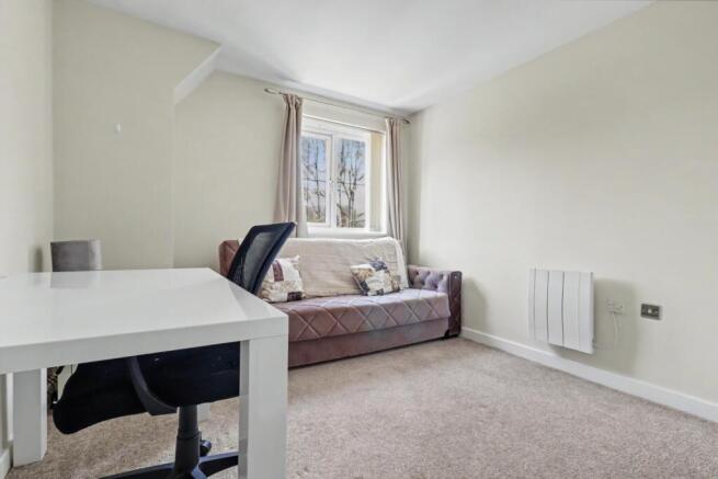 2 bed Flat for sale Image 9