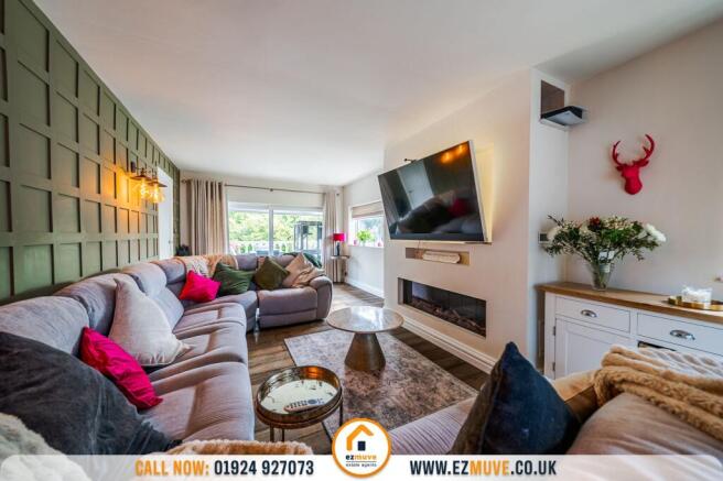 5 bed Detached for sale Image 11