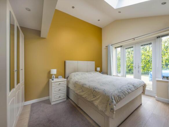 3 bed Detached Bungalow for sale Image 10