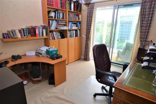 Bedroom 4/Study