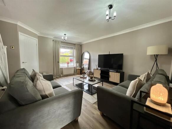 Asquith Avenue, Dukinfield photo 3