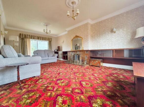 4 bed Semi-Detached for sale Image 5