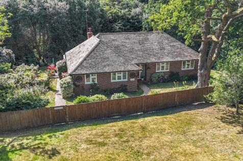 Cricket Hill Lane, Yateley