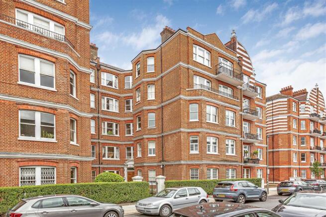 Albert Palace Mansions - External.JPG