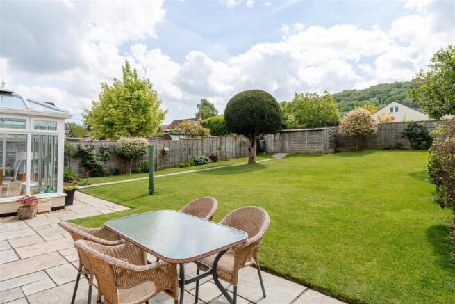 56 Greenhill Road Sandford Winscombe BS25 5PB 53.