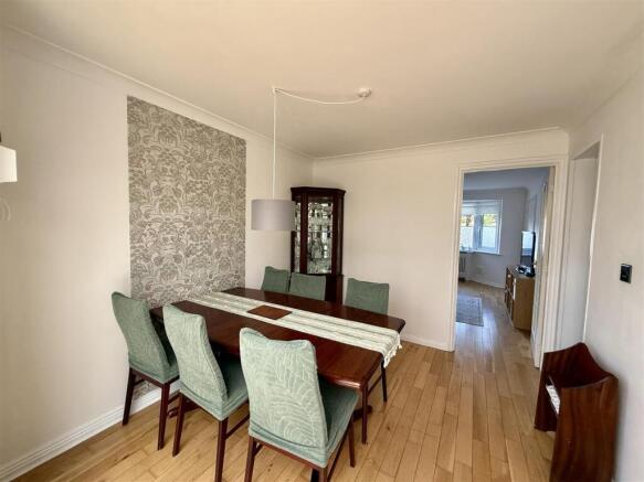 Dining Room: