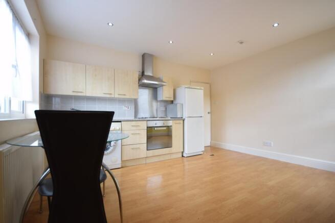 Kitchen/ Lounge