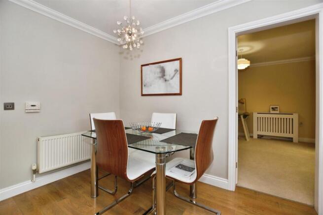4 bed Detached for sale Image 12