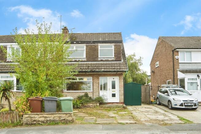 3 bed Semi-Detached for sale Image 12