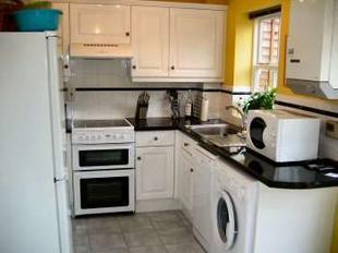 Kitchen/ Dining Room