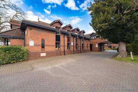 Vicarage Farm Road, Hounslow, London, Middlesex, TW5 0DR