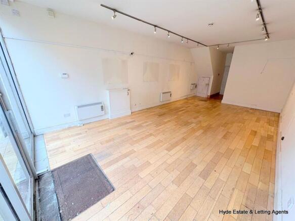 WhatsApp Image 2025-03-03 at 10.33.12 (2).jpg