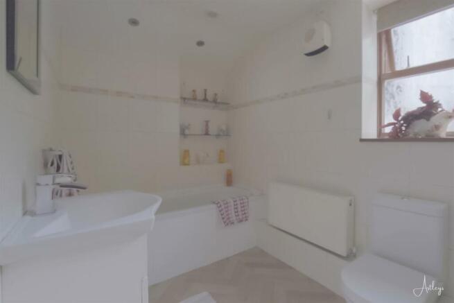 Bathroom/w.c.