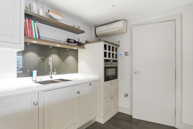 2 bed Apartment for sale Image 10