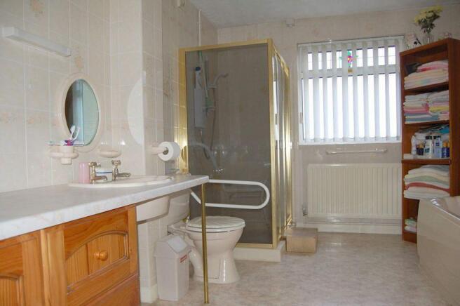 Ensuite