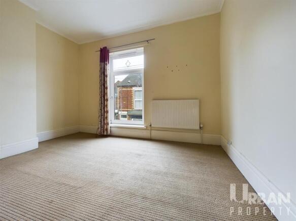 2 bed House to rent Image 6