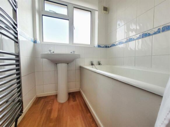 Bathroom / Toilet
