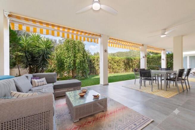 AI Covered Terrace (