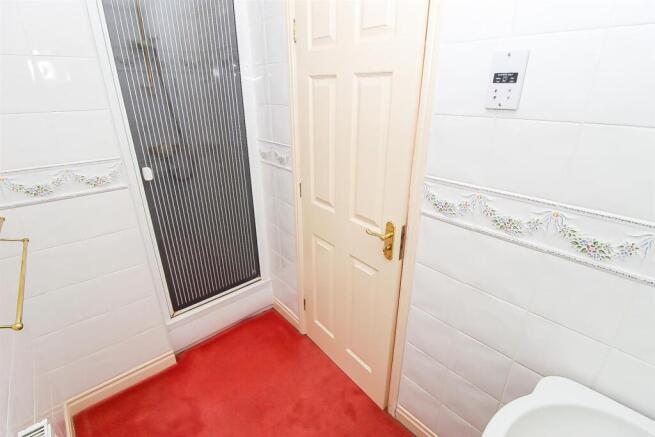 3 bed Detached for sale Image 11