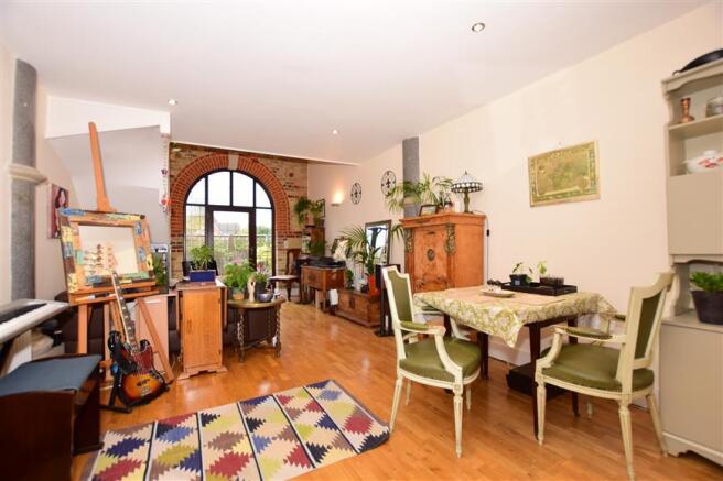 Lounge/Kitchen/ Dining Area