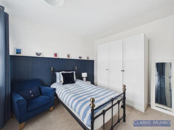 3 bed Semi-Detached for sale Image 9