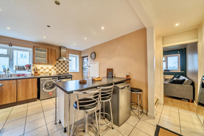 1407002-1-698203a...