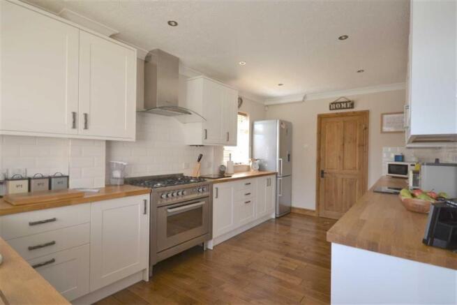 KITCHEN - ADDITIONAL IMAGE
