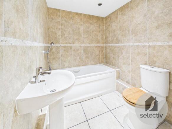 2 bed Flat to rent Image 8