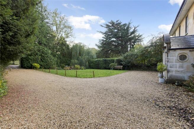 Driveway/Garden