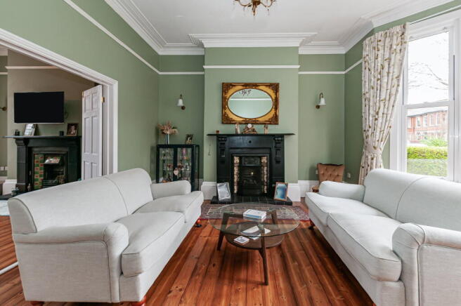 5 bed Terraced for sale Image 5
