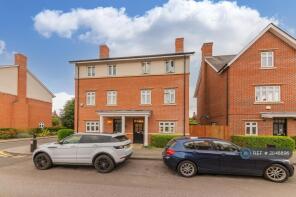 5, Gabriels Square, Reading RG6 3WN