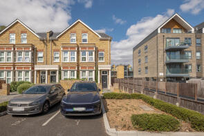 1, Antoinette Close, Kingston Upon Thames KT1 2FH
