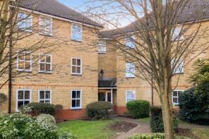 15, Alfred Close, Chiswick, London W4 5UW