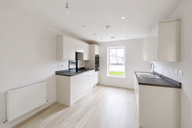 4 bed Semi-Detached for sale Image 4