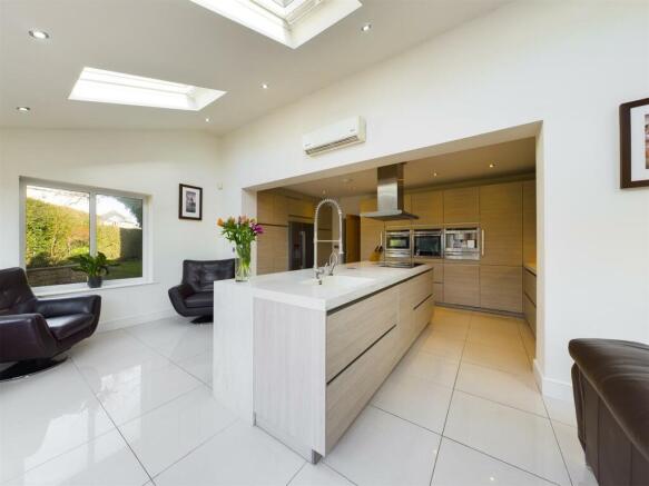 Kitchen/Family Room