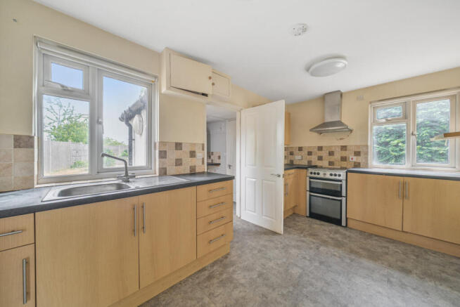 1315648-10-685bc7...