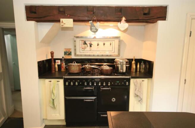 BREAKFAST KITCHEN